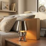 Lámpara de Mesa LED Recargable Figura Decorativa Plateada 3 Tonos